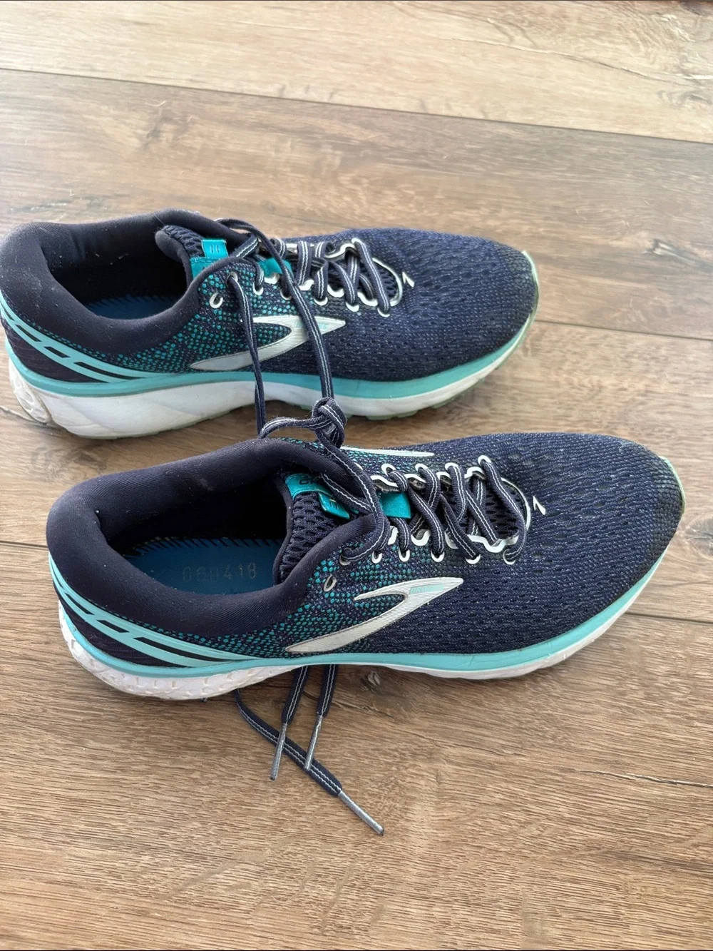 Brooks Women's Ghost 11 Navy and Teal Running Shoes Stability